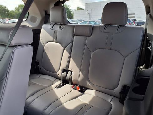 Certified 2025 Honda Pilot Touring image 19