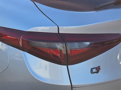 Used 2021 Alfa Romeo Stelvio Ti w/ Nero Edizione image 10