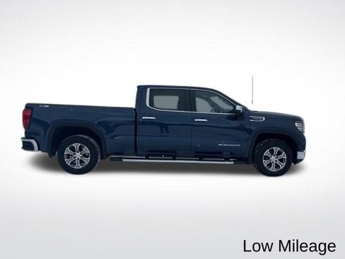 Used 2022 GMC Sierra 1500 SLT w/ SLT Convenience Package image 9