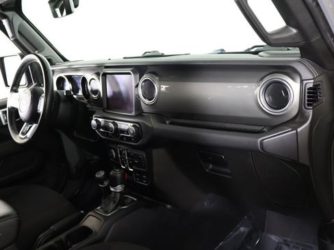 Used 2021 Jeep Wrangler Unlimited Sahara w/ Uconnect 4C Nav & Sound Group image 24