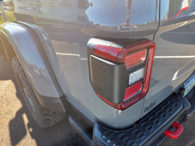 Used 2021 Jeep Gladiator Rubicon AWD/4WD image 14
