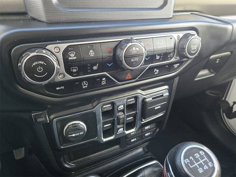 Used 2020 Jeep Wrangler Unlimited Sport S image 14