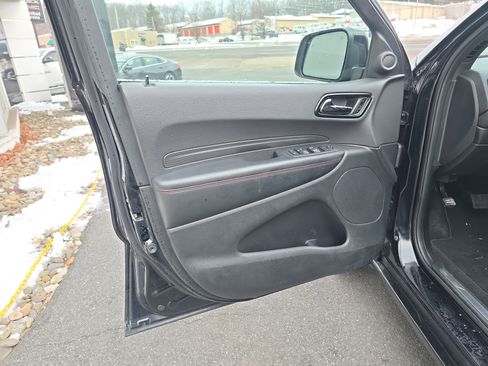 Used 2025 Dodge Durango GT image 21