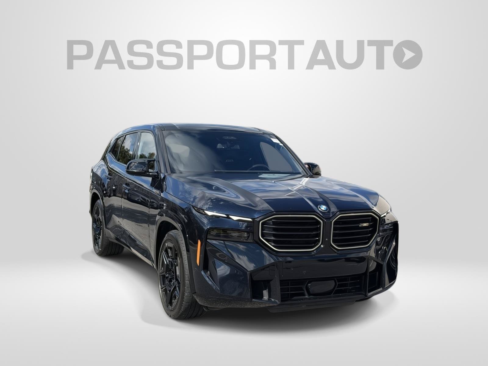 Used 2025 BMW XM AWD/4WD image 3