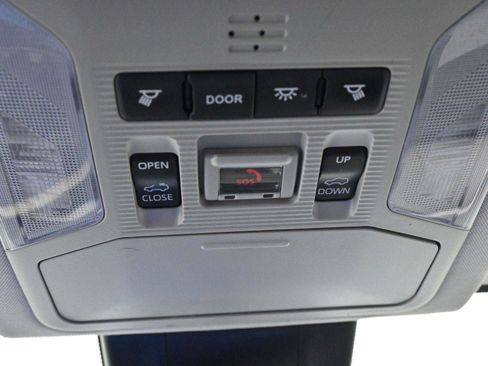 Used 2020 Toyota RAV4 XLE w/ Convenience Package AWD/4WD image 28