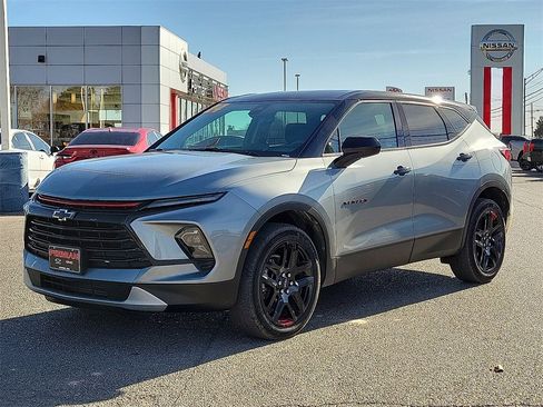 Used 2024 Chevrolet Blazer LT w/ Redline Edition image 5