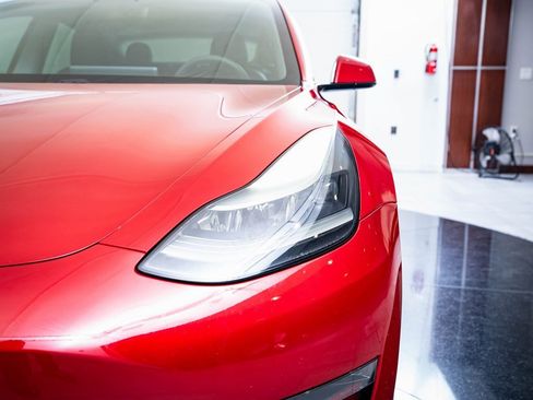 Used 2021 Tesla Model 3 Standard Range Plus image 15