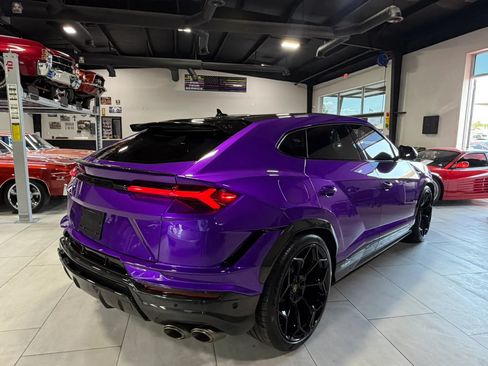 Used 2024 Lamborghini Urus Performante AWD/4WD image 15