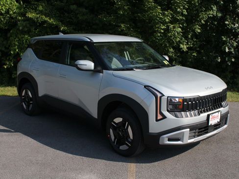 New 2027 Kia Seltos LX AWD/4WD image 3