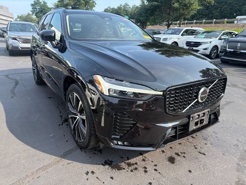 Certified 2023 Volvo XC60 B5 Plus w/ Climate Package AWD/4WD image 5