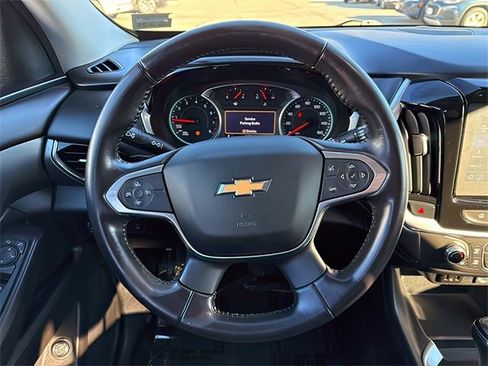 Used 2020 Chevrolet Traverse LT image 23