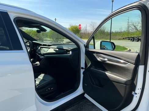 Used 2021 Cadillac XT5 Premium Luxury image 17