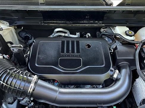 Certified 2023 GMC Acadia SLE image 34