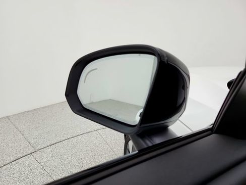 New 2026 Volvo XC40 B5 Plus w/ Protection Package Premier AWD/4WD image 23