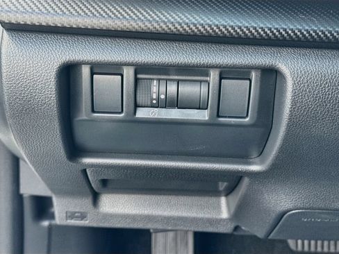 Certified 2025 Subaru Crosstrek 2.0i AWD/4WD image 6