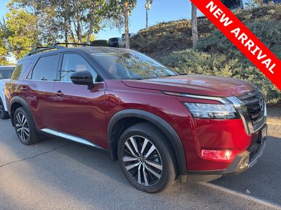 Used 2023 Nissan Pathfinder Platinum