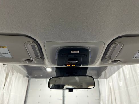 Used 2025 Toyota Corolla LE image 39