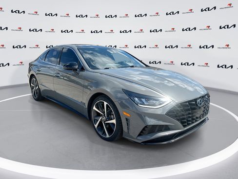 Used 2021 Hyundai Sonata SEL Plus w/ Tech Package image 1