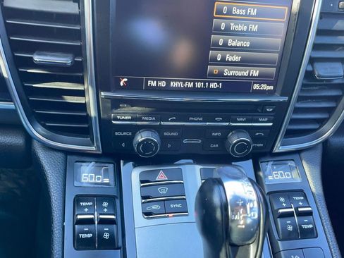 Used 2015 Porsche Panamera S RWD image 13