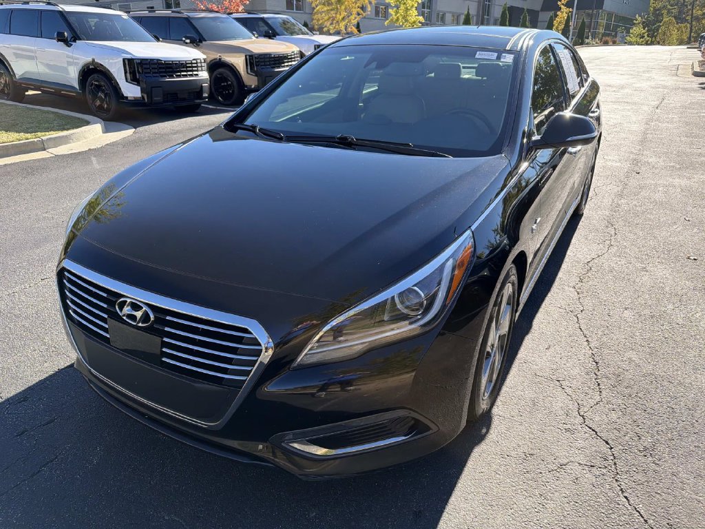 Used 2016 Hyundai Sonata Limited w/ Option Group 02 FWD image 7