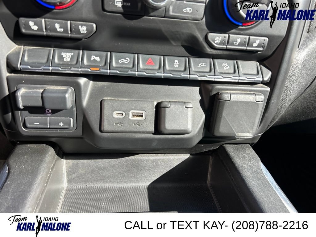 Used 2020 Chevrolet Silverado 3500 LTZ w/ LTZ Plus Package AWD/4WD image 35