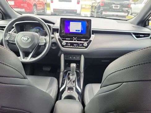 Used 2024 Toyota Corolla Cross AWD Hybrid image 15