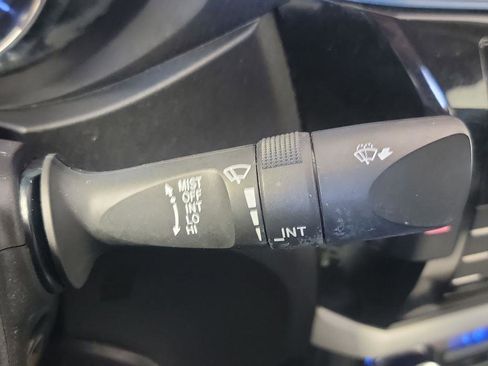 Used 2015 Toyota Corolla LE image 27