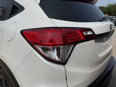 Used 2022 Honda HR-V Sport image 28