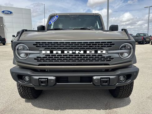 New 2026 Ford Bronco Badlands image 16