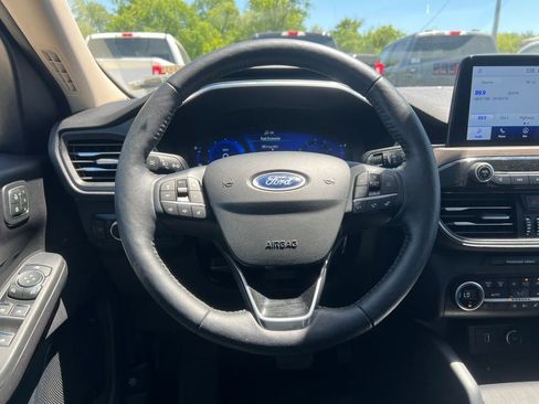 Used 2020 Ford Escape Titanium w/ Titanium Premium Package 2.0 AWD/4WD image 38