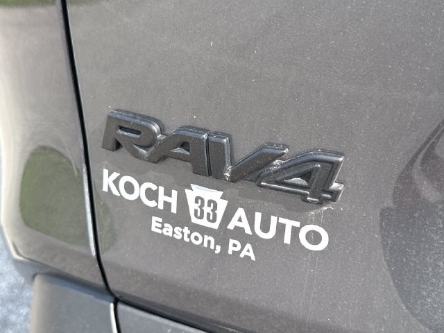 Used 2025 Toyota RAV4 XLE w/ Convenience Package AWD/4WD image 15