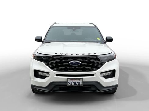 Certified 2022 Ford Explorer ST-Line image 8