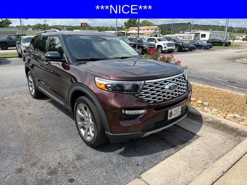 Used 2020 Ford Explorer Platinum w/ Premium Technology Package AWD/4WD image 3