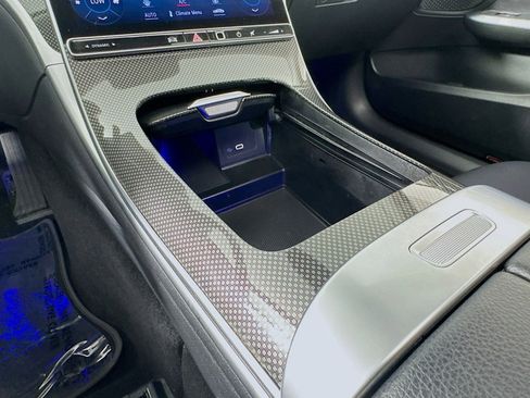 Used 2022 Mercedes-Benz C 300 Sedan image 5