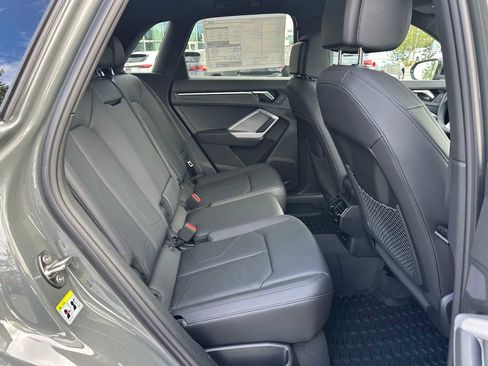 New 2025 Audi Q3 2.0T Premium image 12