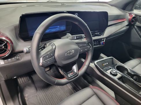 Used 2025 Chevrolet Equinox RS w/ Convenience Package III AWD/4WD image 12
