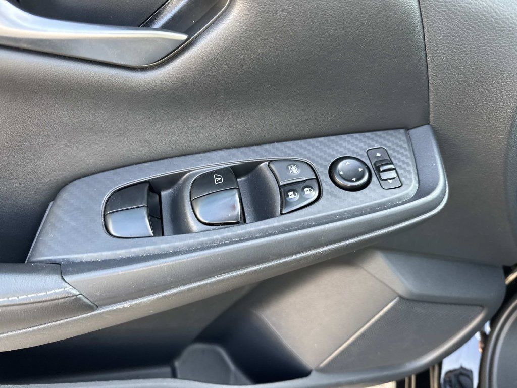 Used 2024 Nissan Sentra SV FWD image 28
