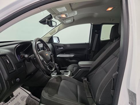 Used 2022 Chevrolet Colorado LT w/ Fleet Safety Package image 17