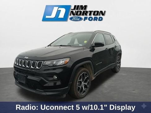 Used 2024 Jeep Compass Latitude AWD/4WD image 4