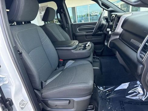 Used 2026 RAM 2500 Big Horn AWD/4WD image 15