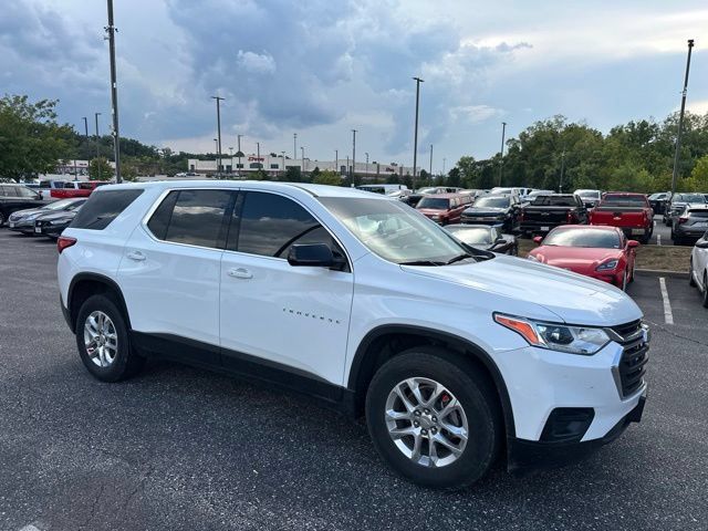 Used 2020 Chevrolet Traverse LS w/ LPO, Floor Liner Package FWD image 3