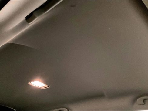 Used 2017 Nissan Rogue S image 21