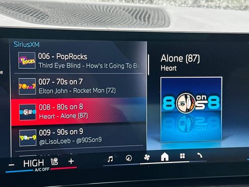 Certified 2025 BMW X7 M60i w/ Climate Comfort Package image 24