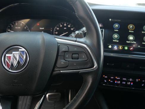 Used 2022 Buick Envision Preferred image 12