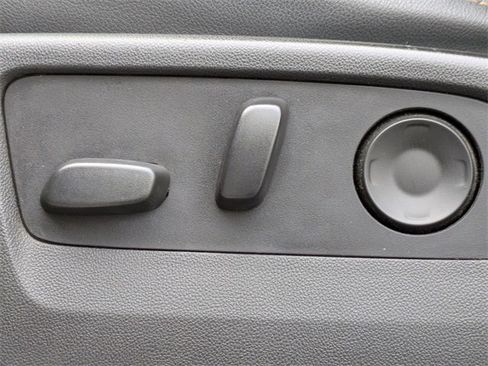 Used 2021 GMC Yukon AT4 w/ AT4 Premium Plus Package image 23