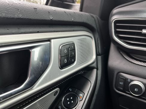 Used 2020 Ford Explorer ST w/ Premium Technology Package image 22