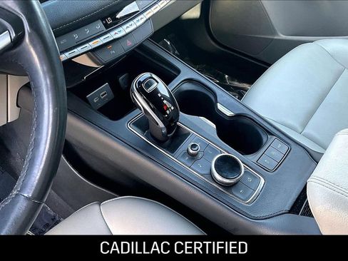 Certified 2022 Cadillac XT4 Luxury image 15