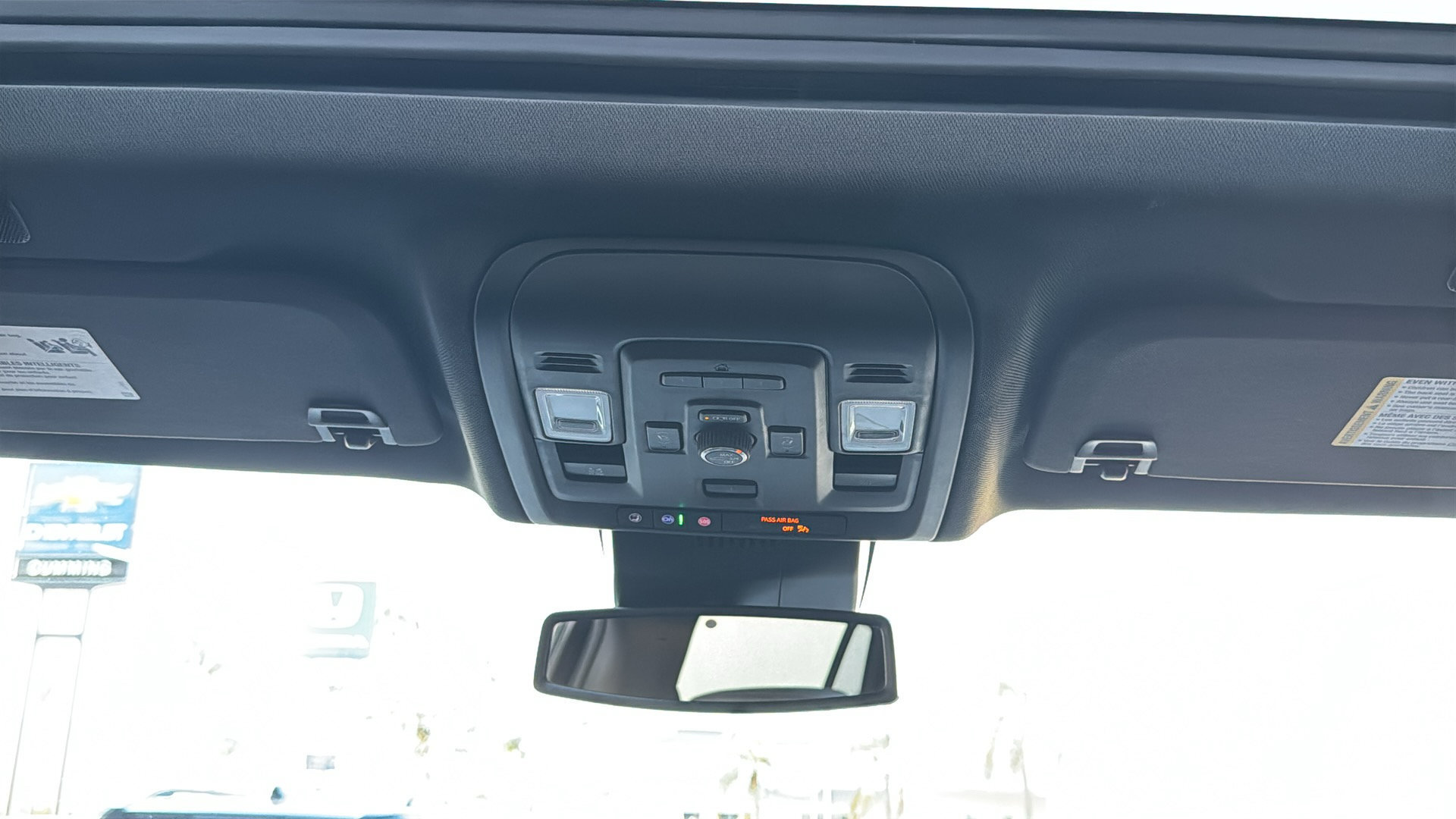 Used 2023 Chevrolet Tahoe Z71 w/ Z71 Off-Road Package AWD/4WD image 17