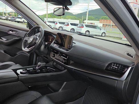 Used 2021 Nissan Rogue Platinum AWD/4WD image 20