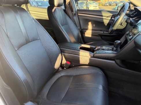 Used 2018 Honda Civic Sport Touring image 11